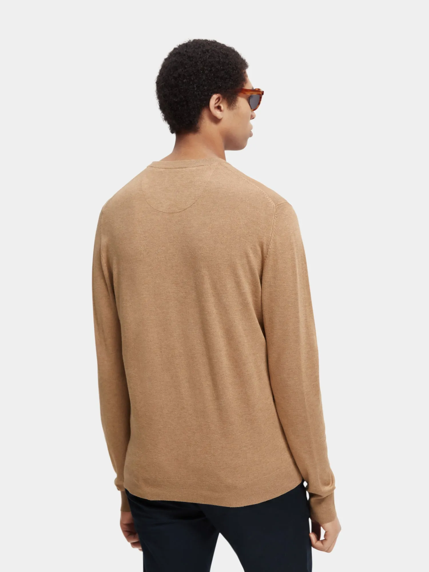 Classic crewneck pullover