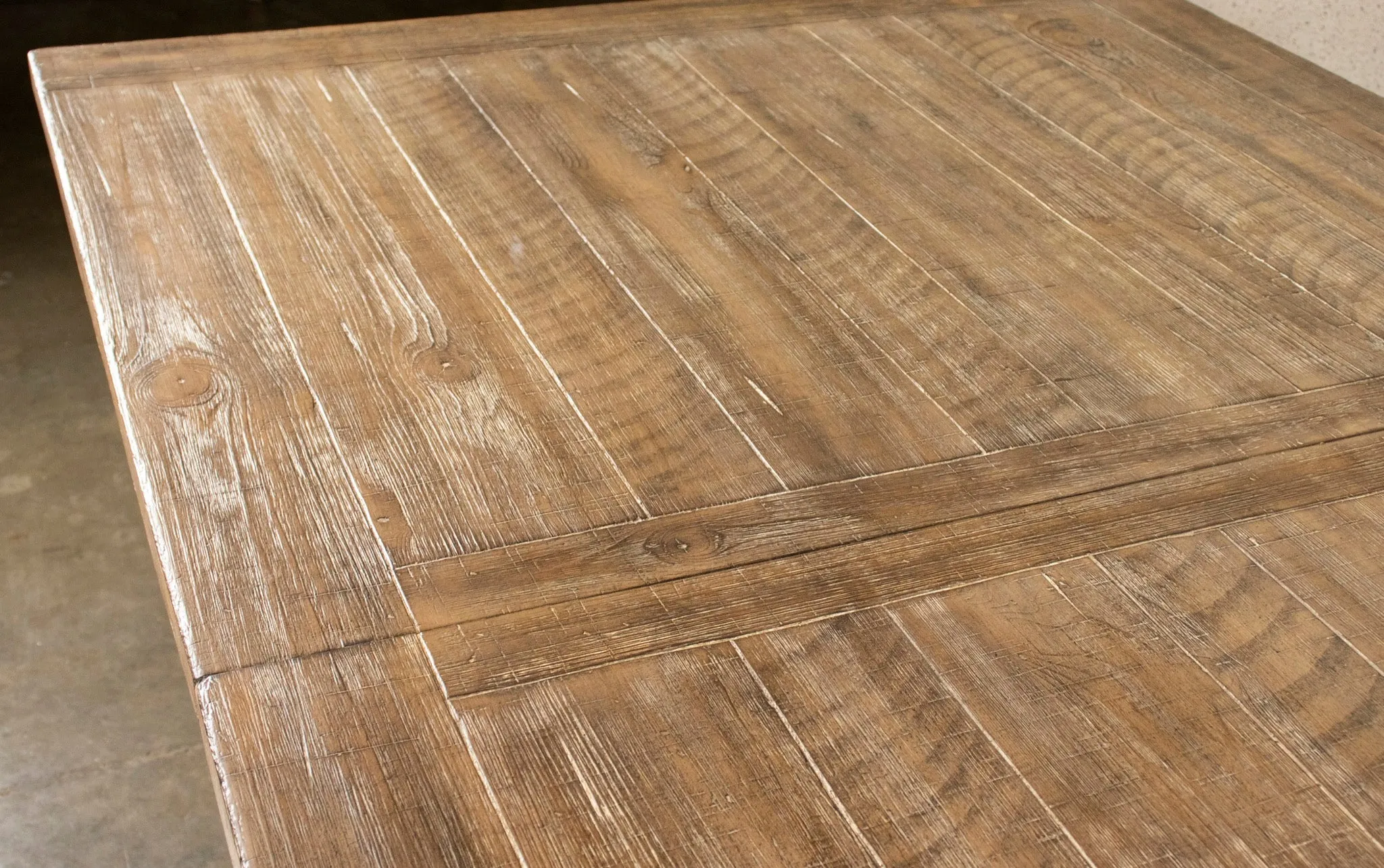Flagstaff Extension (66-84") Dining Set