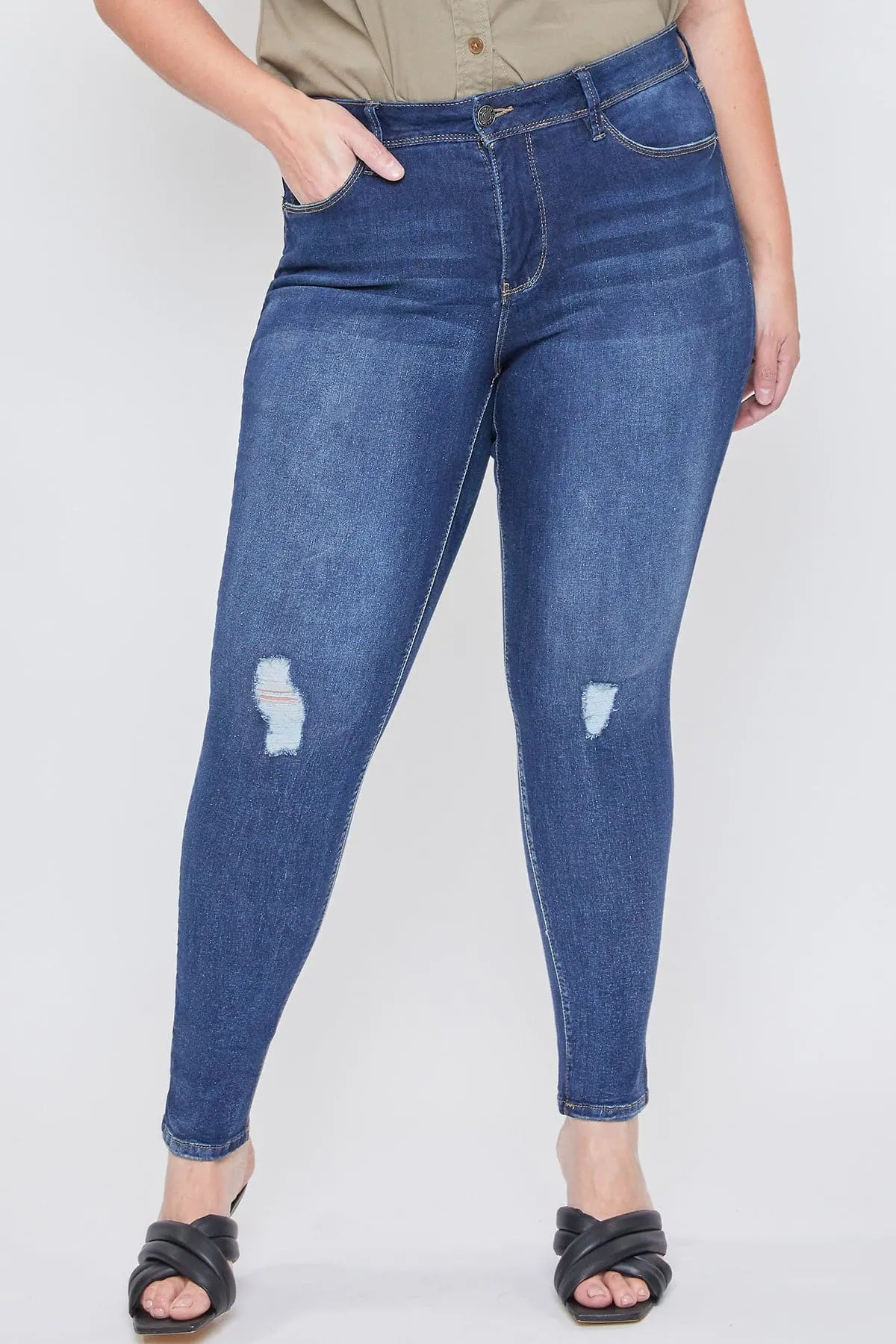 Women's Plus Size Essential High Rise Skinny Jean