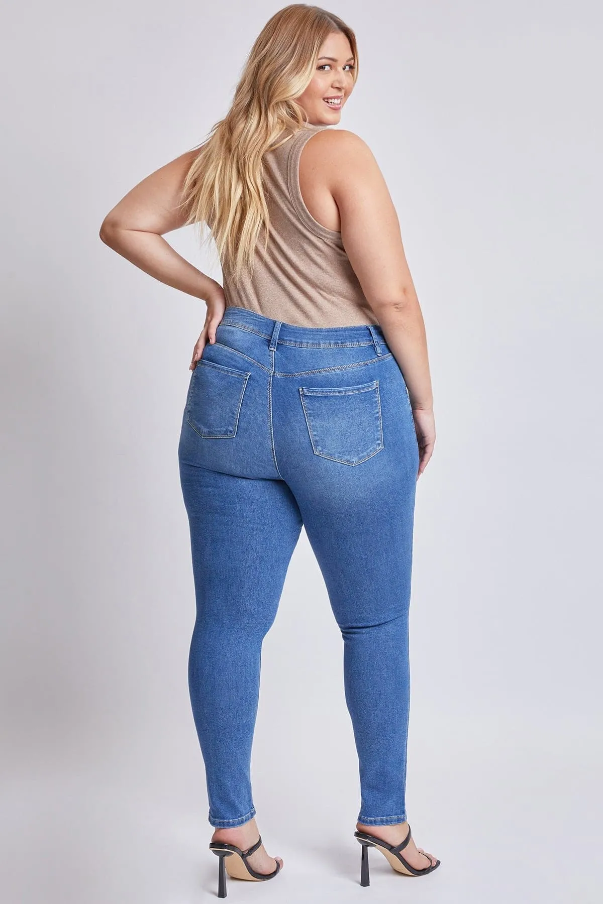 Women's Plus Size Essential High Rise Skinny Jean