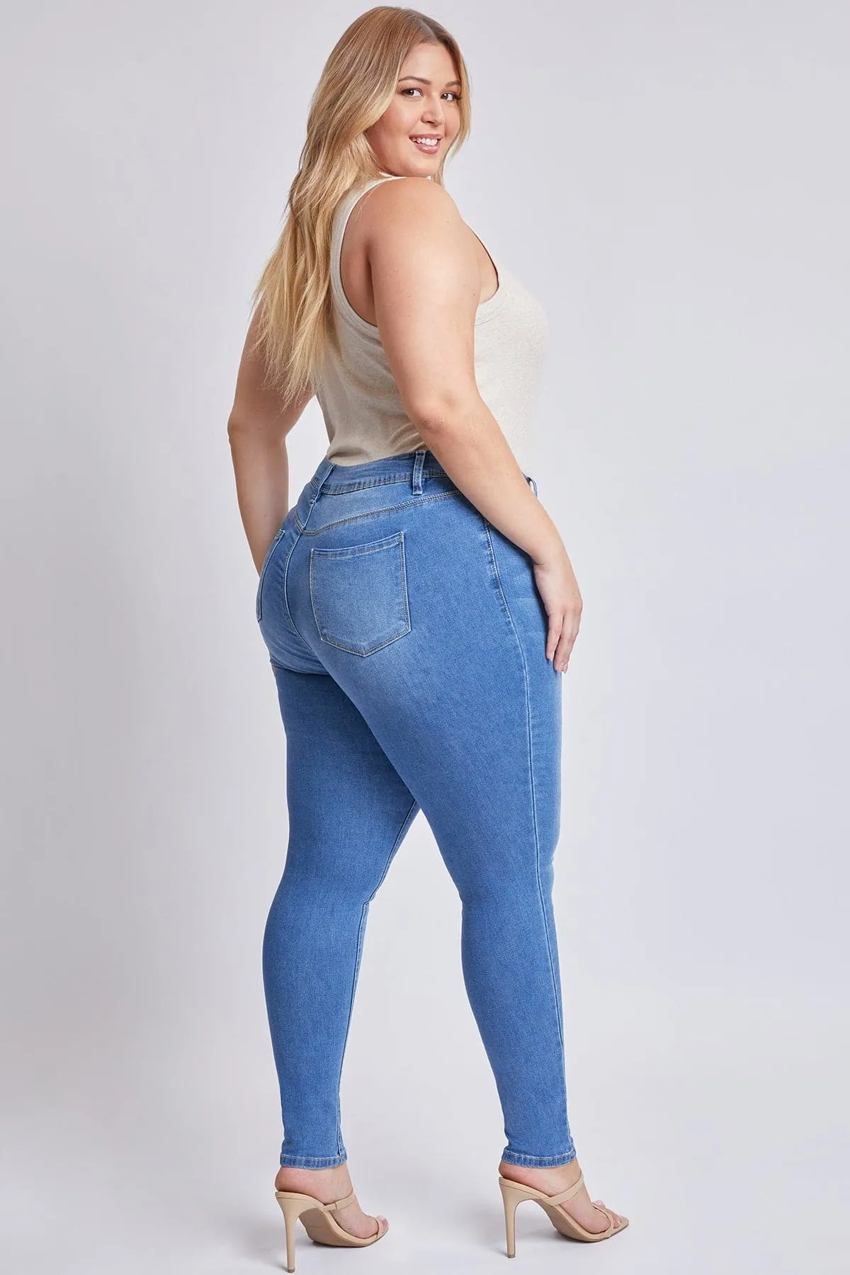 Women's Plus Size Essential High Rise Skinny Jean